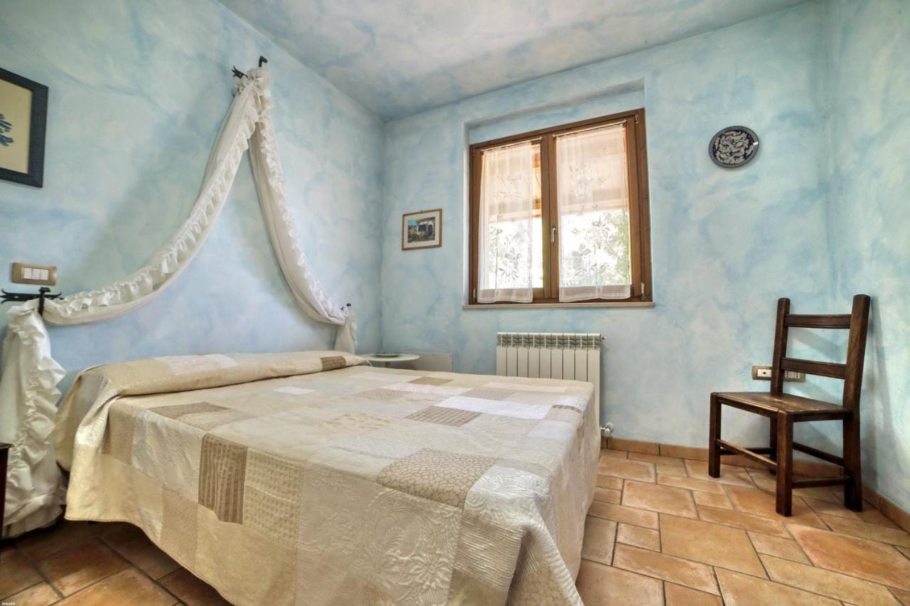 La Rupe Del Falco Monteciccardo Bagian luar foto
