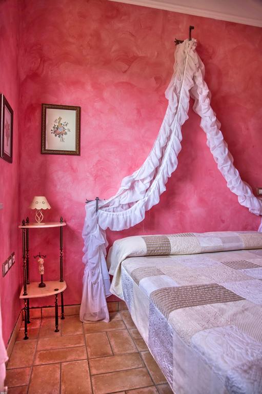 La Rupe Del Falco Monteciccardo Bagian luar foto